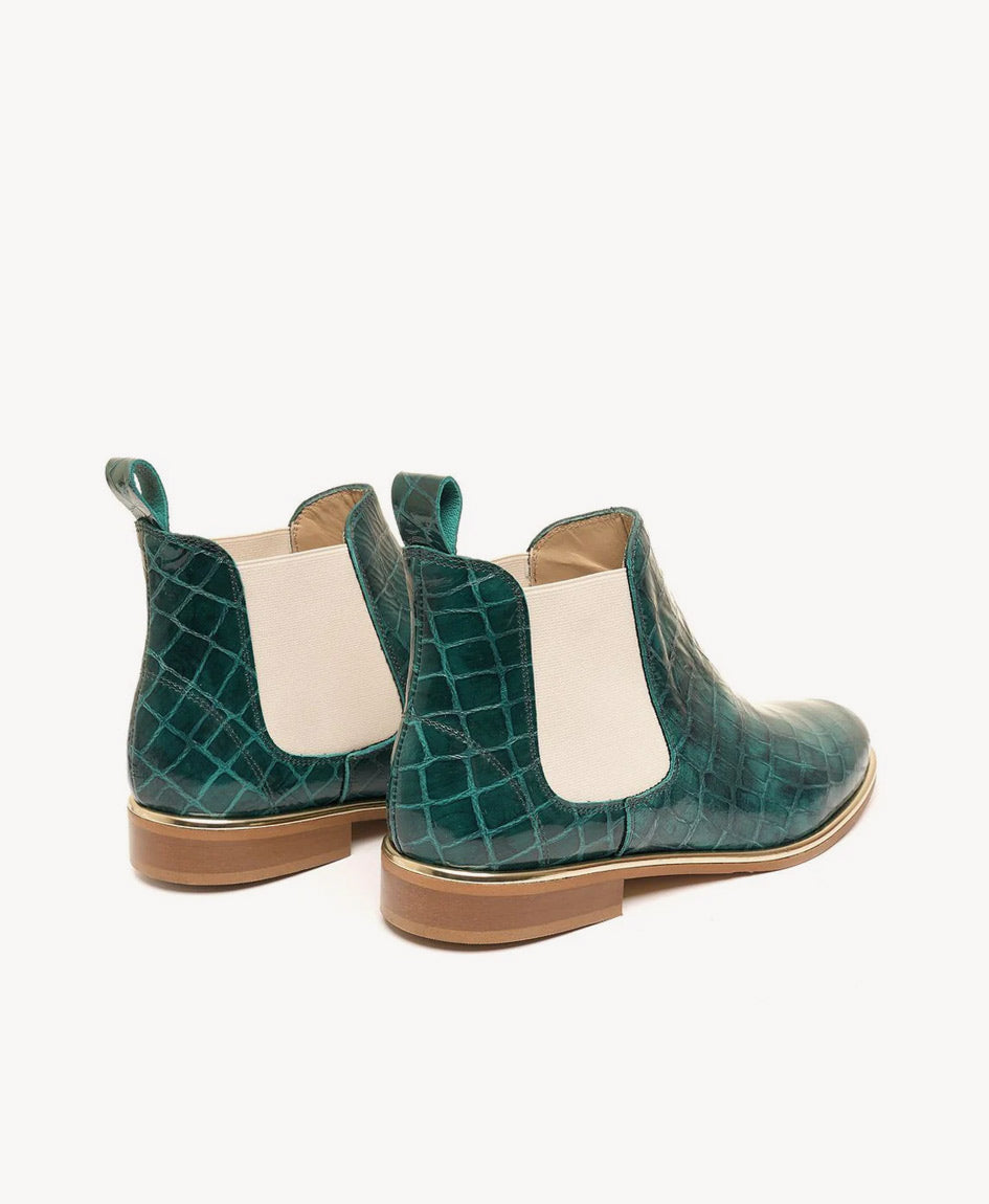 Evergreen Chelsea Boot