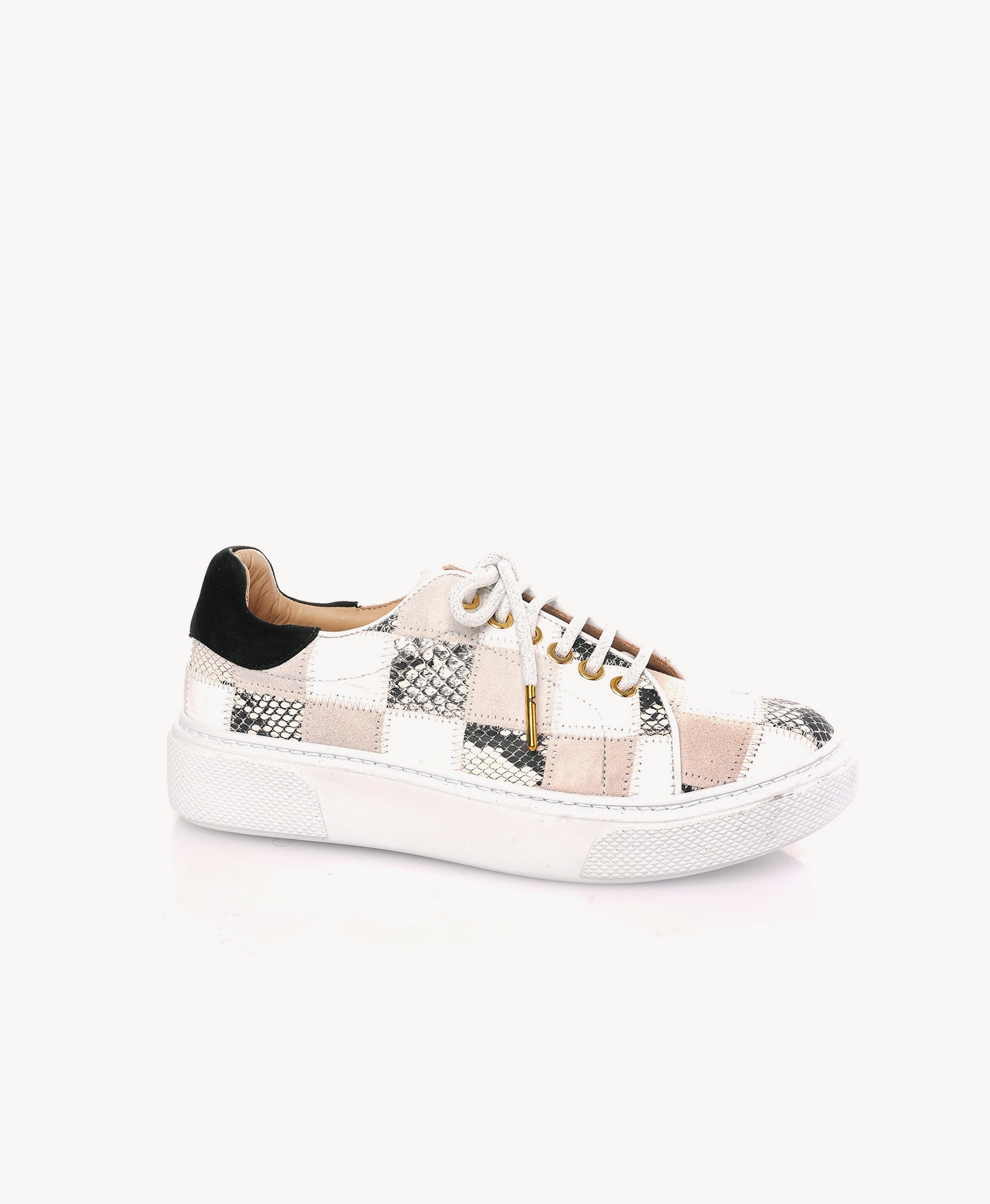 Black & White Sneaker