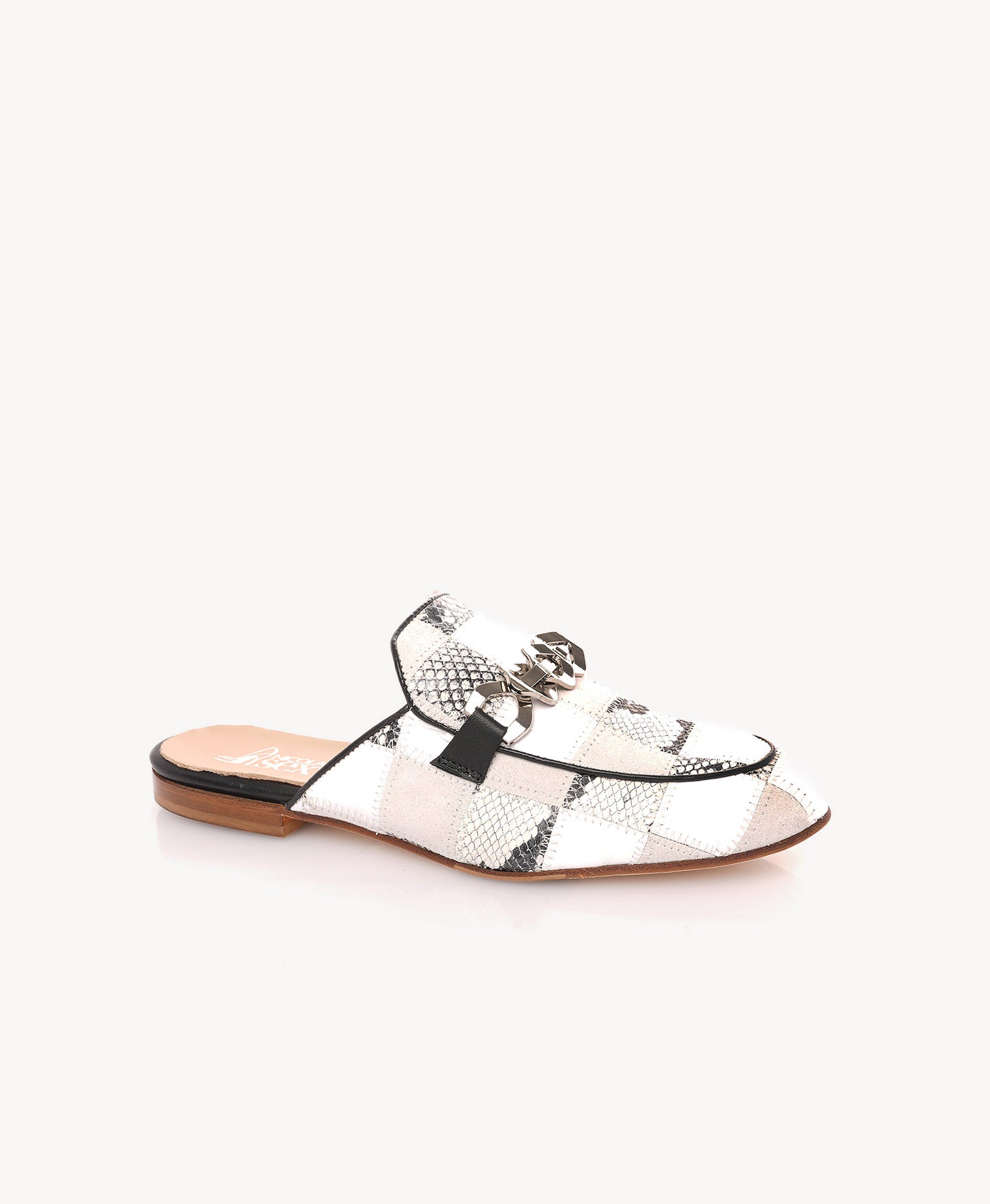 Black & White Mule